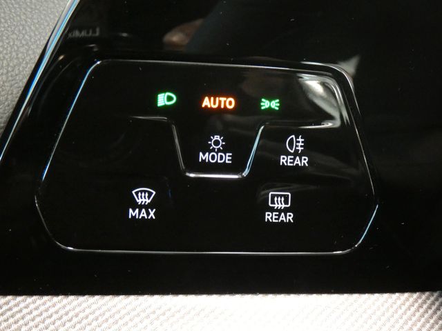Golf 1.5 eTSI R-Line HUD PANO AHK RFK SHZ ACC