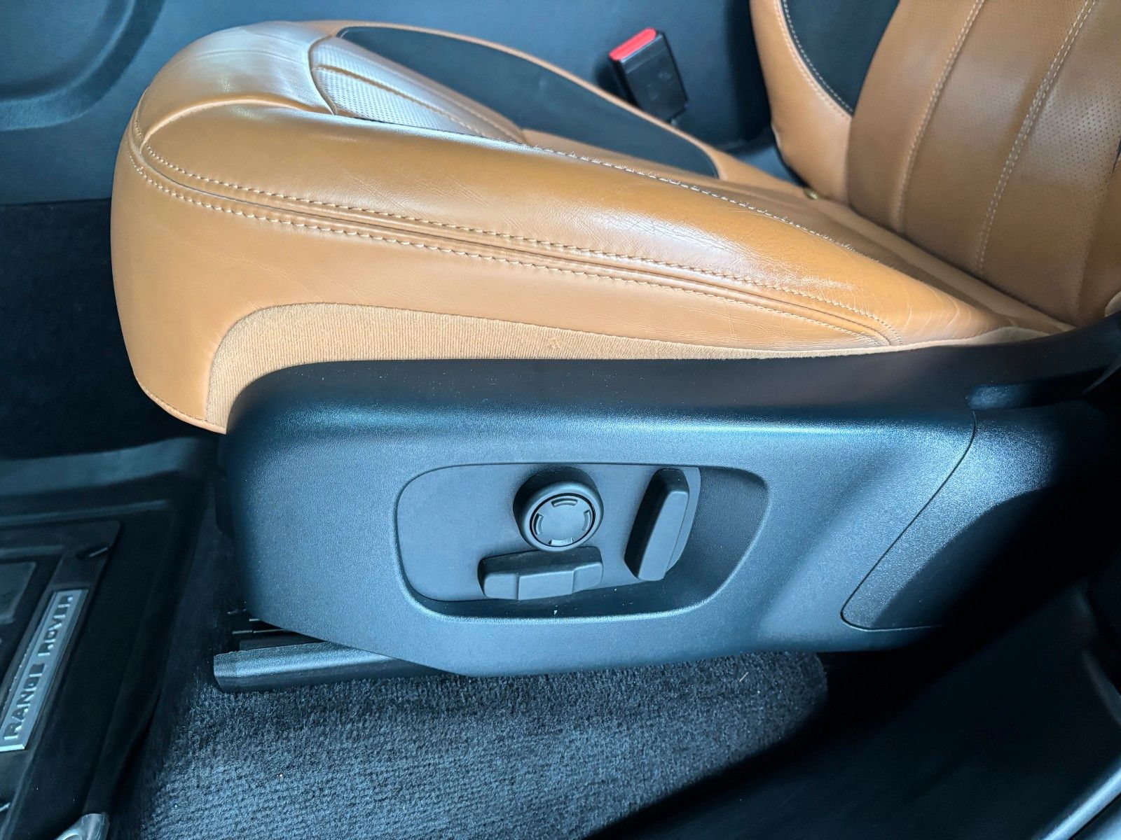 Fahrzeugabbildung Land Rover Range Rover Sport D350 Pano*Meridian*Keyless*Kam