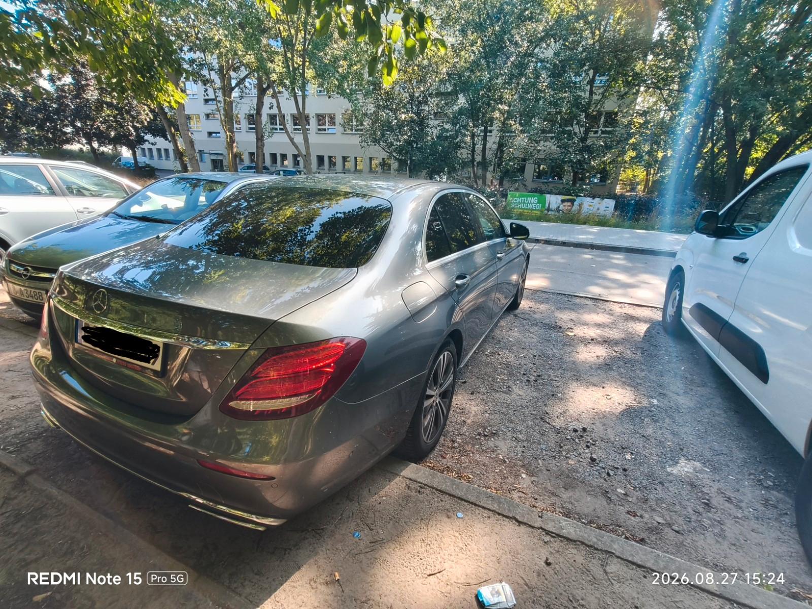 Mercedes-Benz E 220 d Autom. -