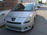 Peugeot Peugeut 5008 HDI FAP 150 Allure - Peugeot e-5008