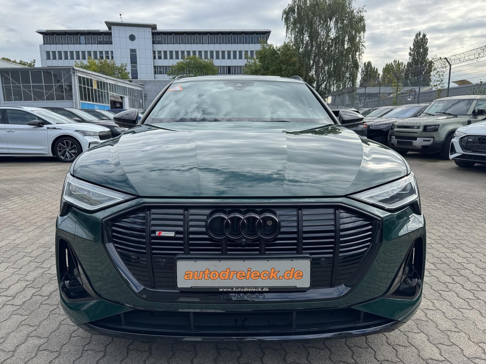 Audi e-tron Sportback 55 2x S line ACC AHK HuD PANO foto 2