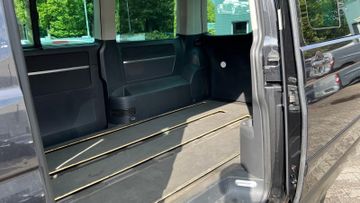 Volkswagen T5 Multivan - 12