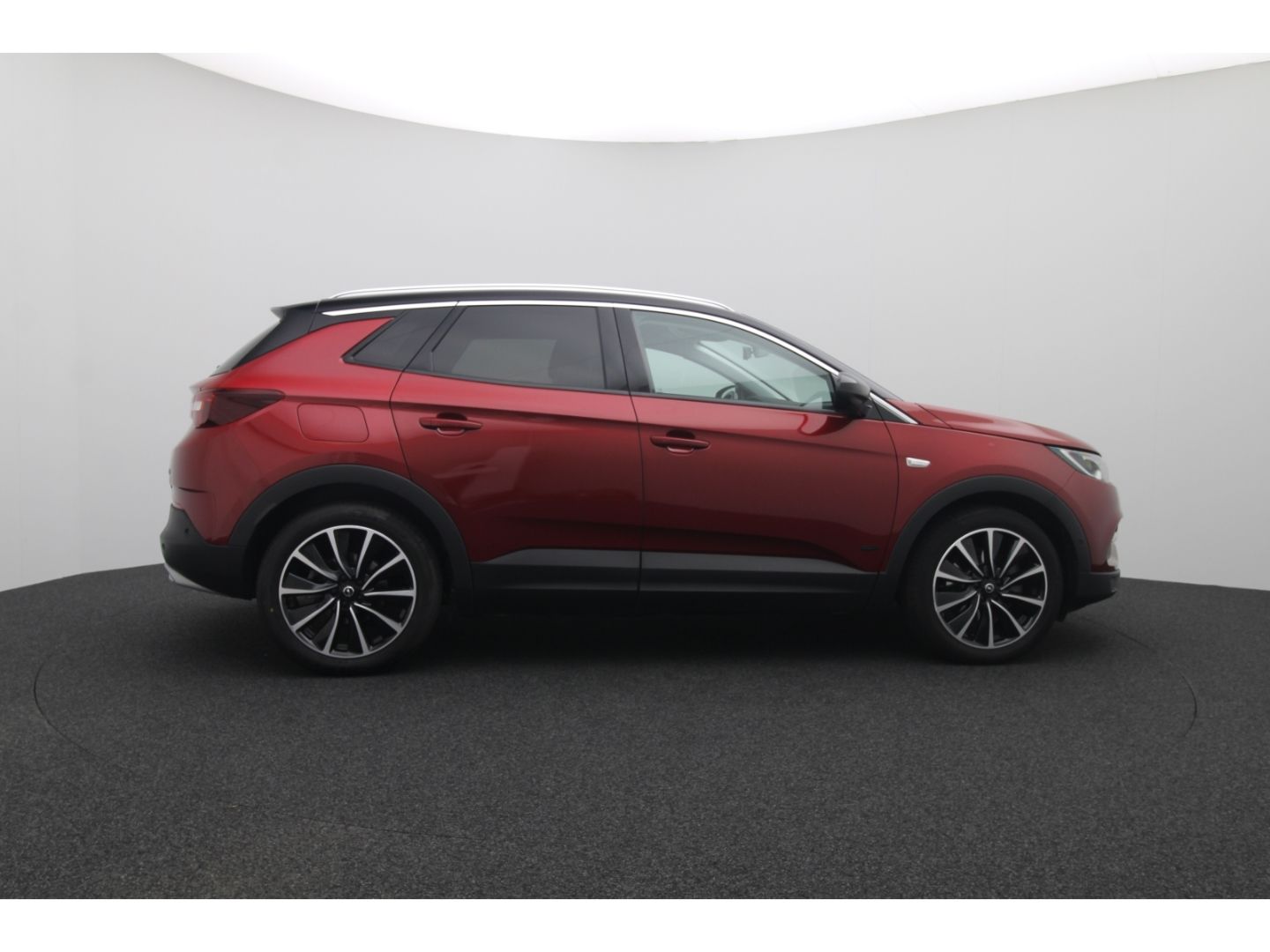 Fahrzeugabbildung Opel Grandland 1.6 Ultimate Plug-in-Hybrid 4 ACC AHK