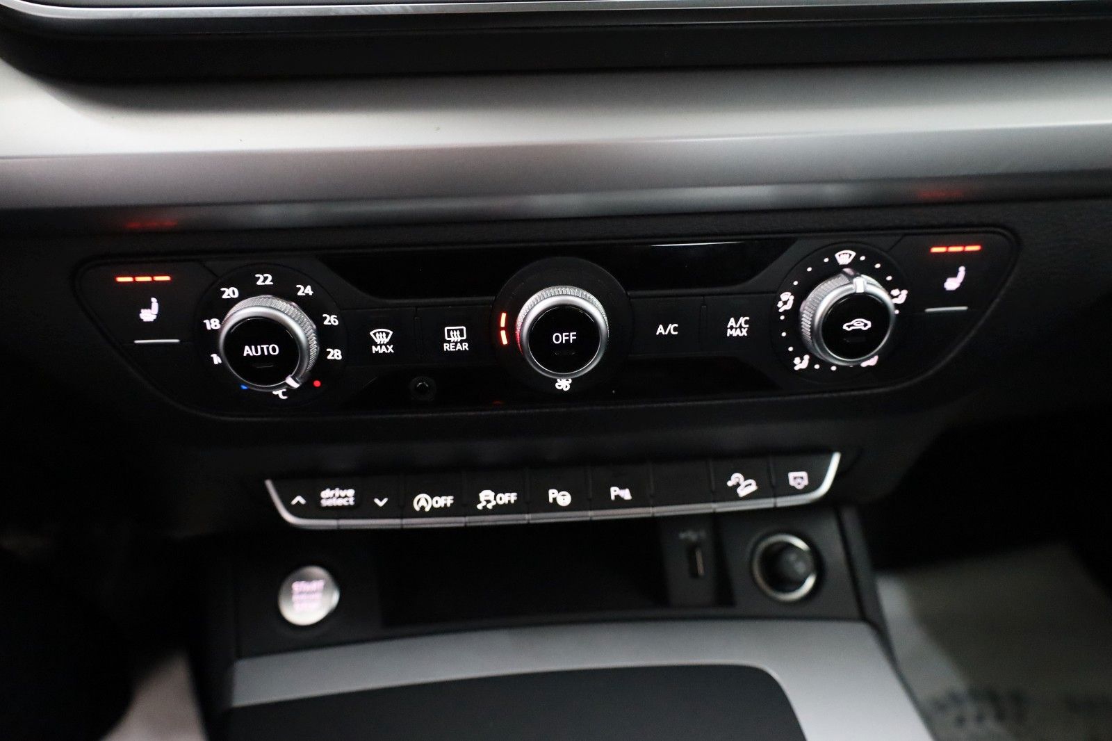 Fahrzeugabbildung Audi Q5 Sportback S line,Leder,Navi,Matrix-LED,360Kam