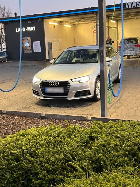 Image of Audi A4