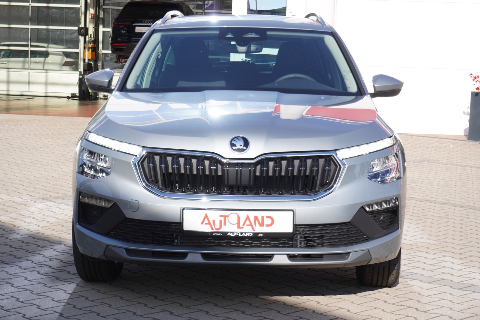 Skoda Kamiq 1.0 TSI DSG LED Kamera AHK Sitzheizung imagem 3