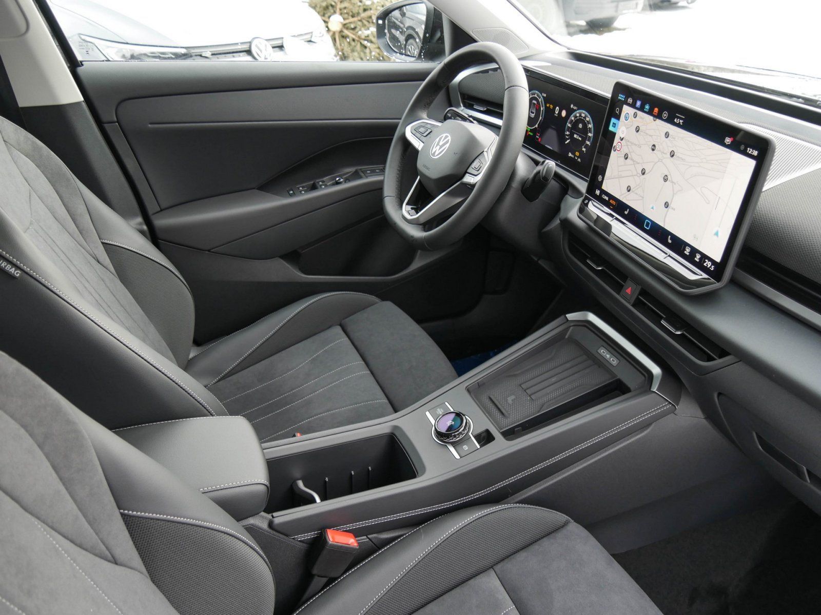 Volkswagen T-Roc - Bild 3