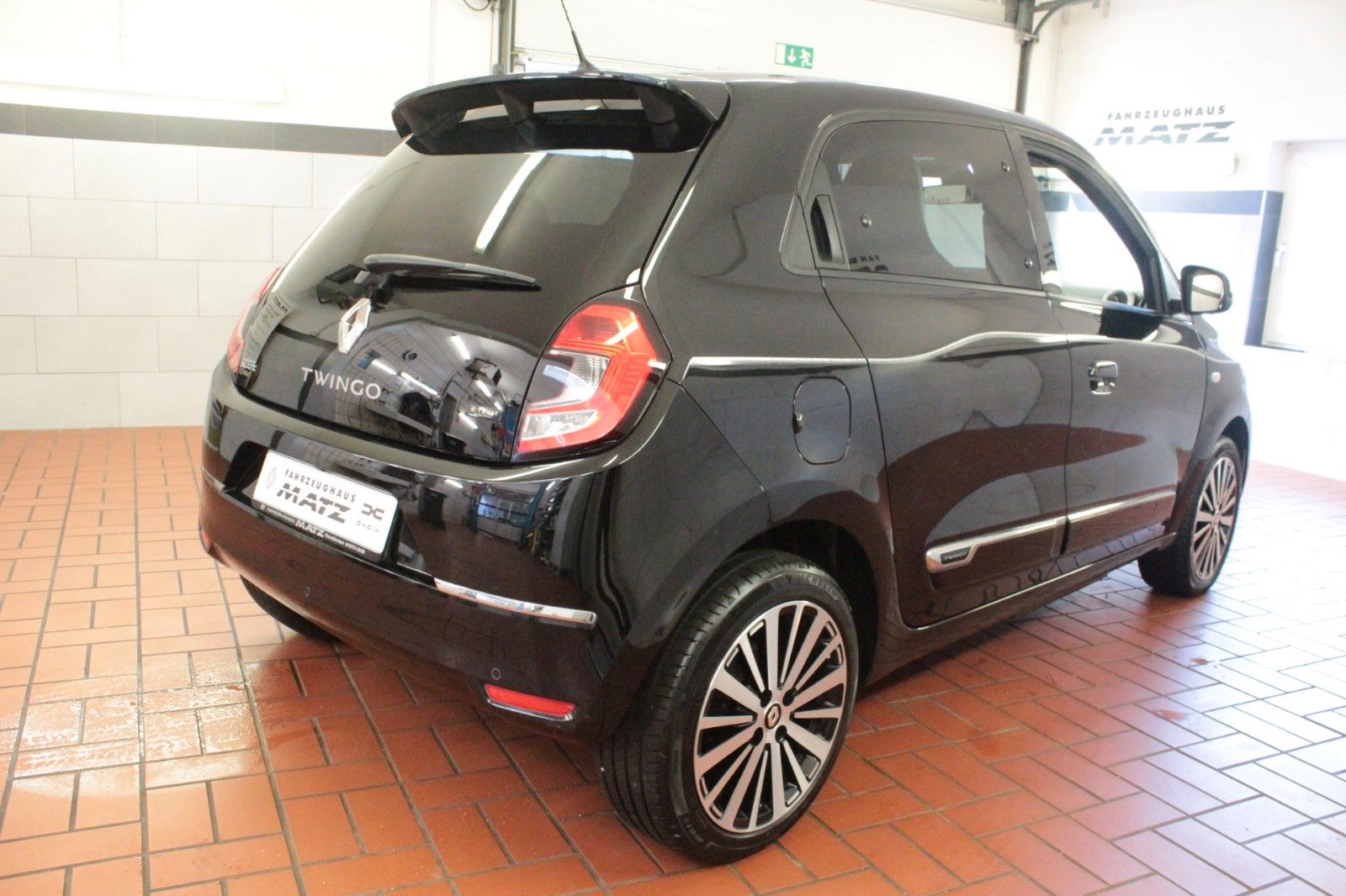 Fahrzeugabbildung Renault Twingo E-Tech 100% elektrisch*Plus Winterräder