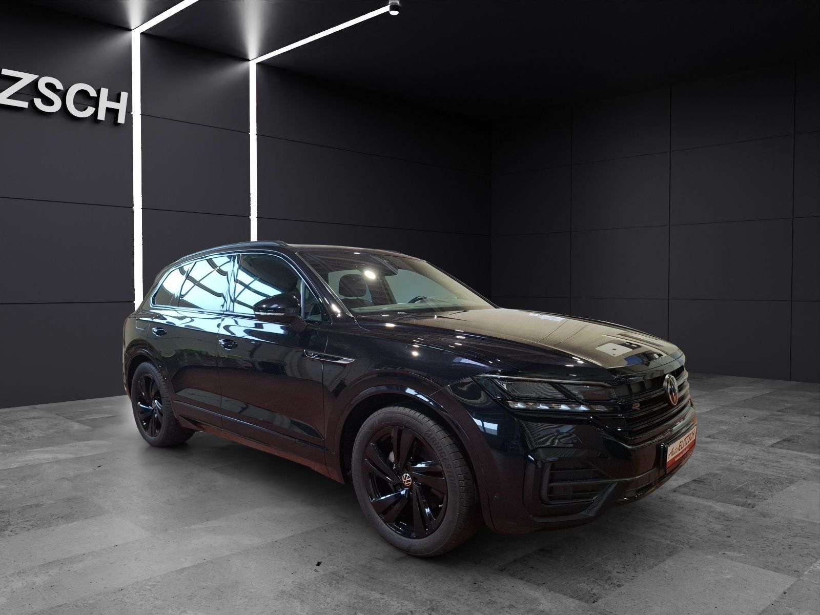 Fahrzeugabbildung Volkswagen Touareg TDI R-Line 4M Standhzg. Matrix AHK Navi