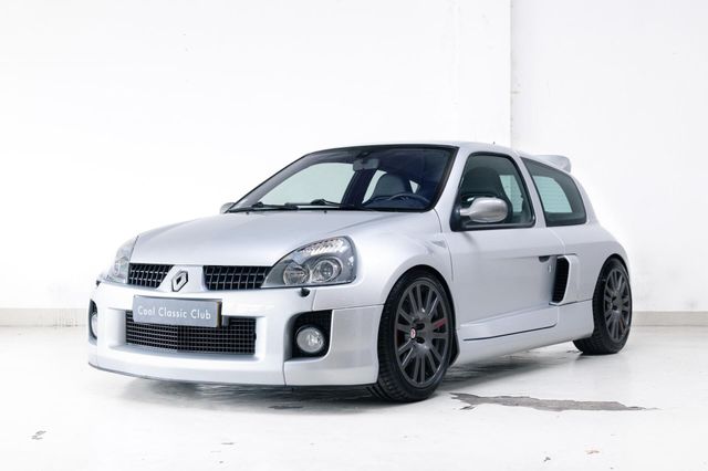 Renault Clio 3.0-24V V6 RS - Phase 2 - Compressor -