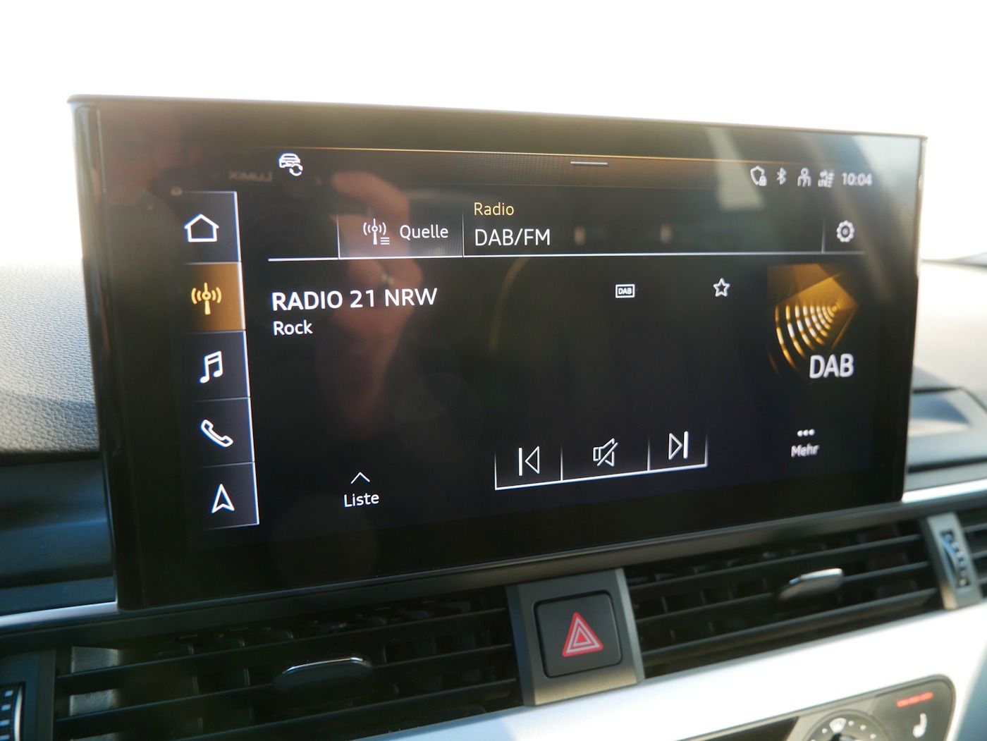 Fahrzeugabbildung Audi A4 2.0 TFSI Avant NAVI SHZ PDC Klimaautomatik LE