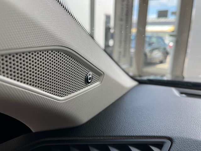 Fahrzeugabbildung Volkswagen Taigo 1.0 TSI DSG STYLE IQ.DRIVE GJR NAVI BEATS