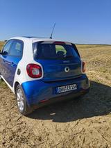 Smart ForFour 0.9 66 kW -guter Zustand mitnigtblue - blaue Smart ForFour
