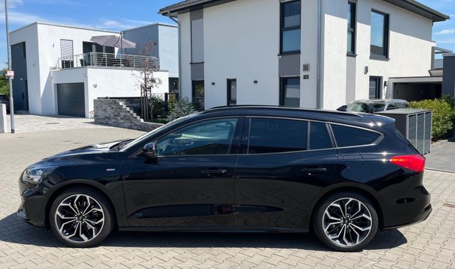 Ford Focus 1,5 EcoBoost 110kW ST-Line Turnier Aut...