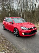 Volkswagen Golf 2.0 TSI DSG GTI Adidas  - Volkswagen Golf: GTI Adidas