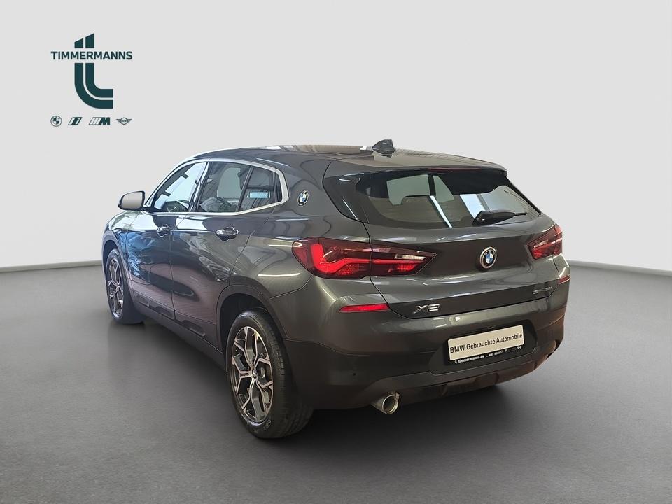 BMW X2 sDrive18i Klimaaut. Sportsitze AHK PDC ISOFIX