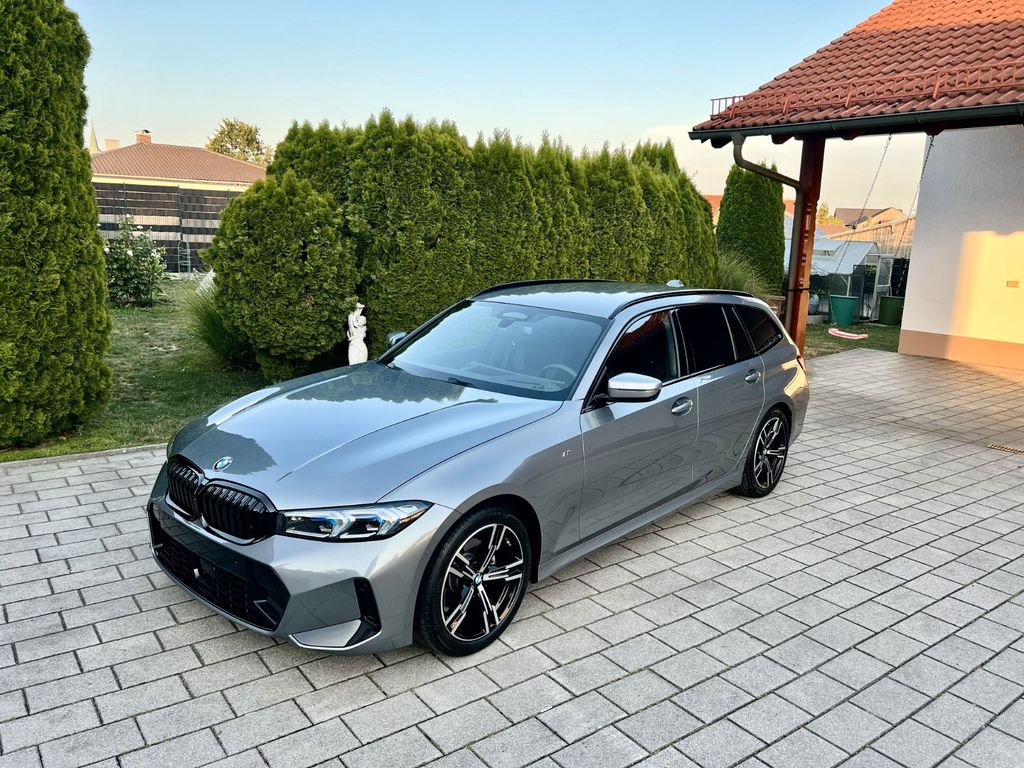 Image of BMW 320