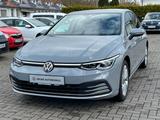 Volkswagen Golf VIII Style eTSI DSG*LED*AHK*NAV*SHZ*ACC*CAM