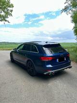 Audi A4 2.0 TFSI Avant quattro Mild Hybrid 310 PS - Audi: A31