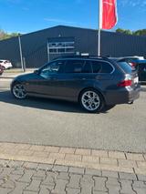 BMW E91 325d Touring | Leder | Xenon | Panorama  - BMW 325 aus 2007: 325d