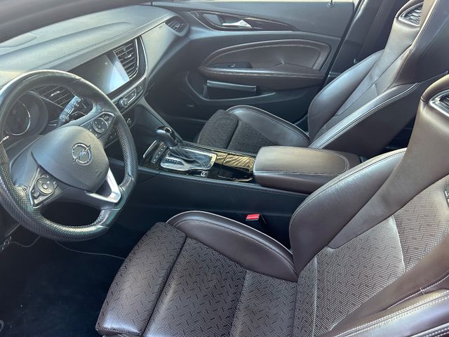 Fahrzeugabbildung Opel Insignia Sports Tourer GSi 4x4 Aut.+Panorama+