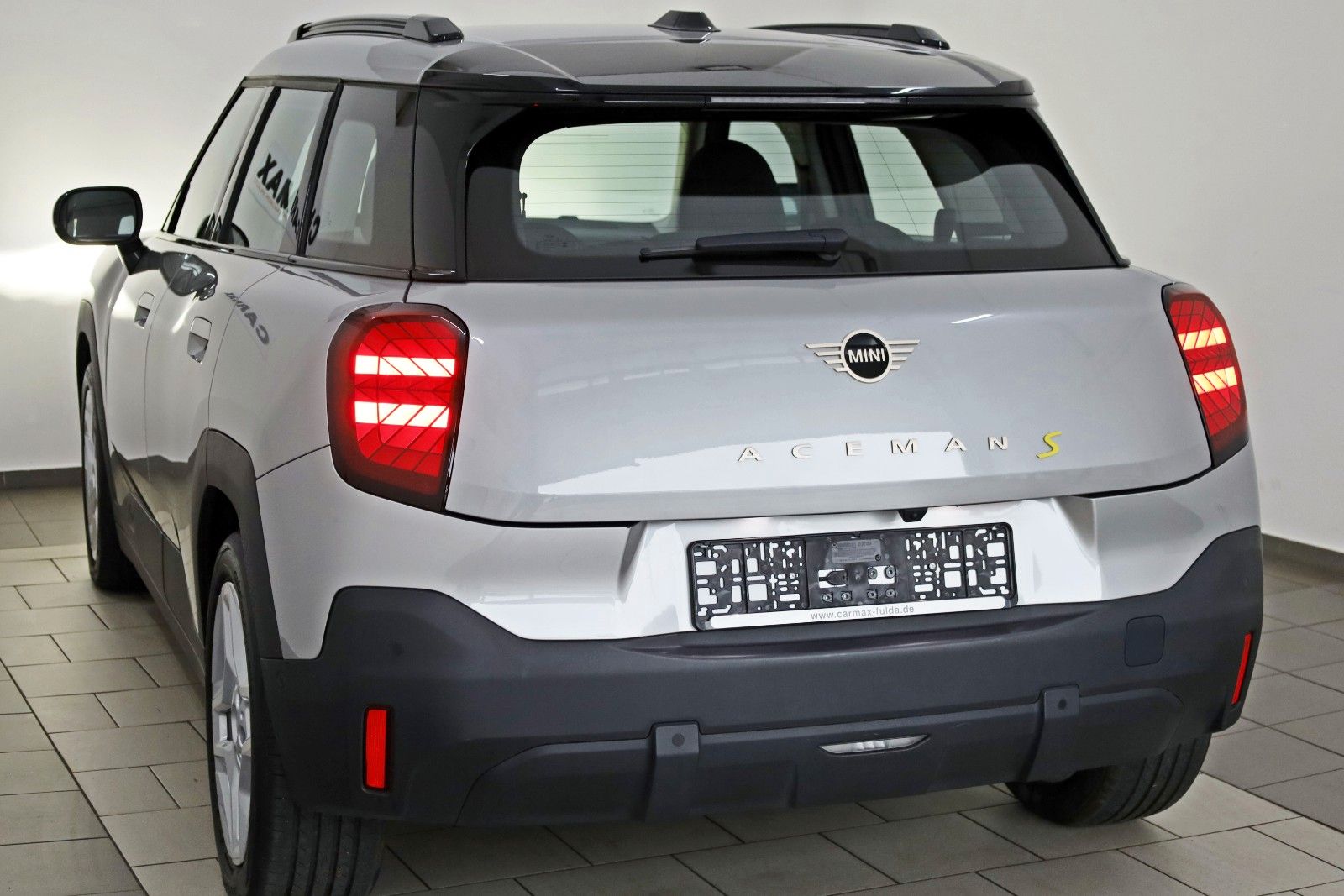 Fahrzeugabbildung MINI Aceman SE Essential Trim,LED,CarPlay,LED, 160kW!