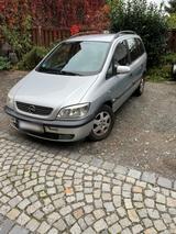 Opel OPEL Großraumlimosine, 2,2 DTI, 7Sitzer, - Opel Zafira aus 2003 mit Diesel-Antrieb