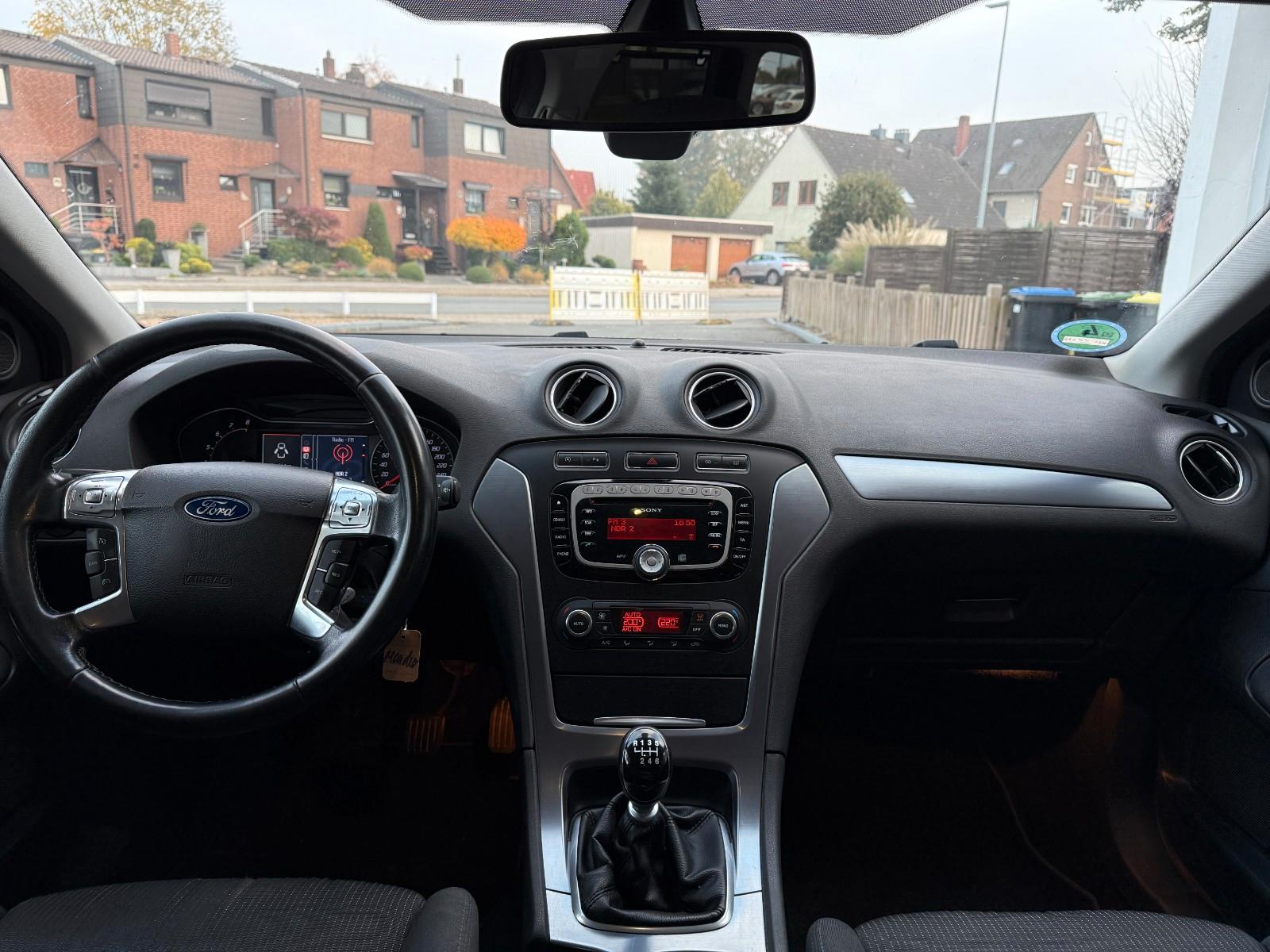 Ford Mondeo 2011 — photo 20