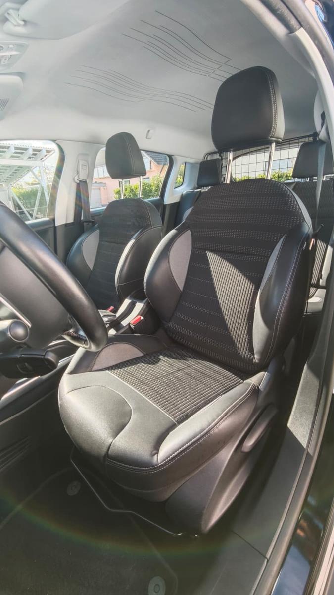Peugeot 2008 Allure e-HDi FAP 92 EGS6 STOP & START A...