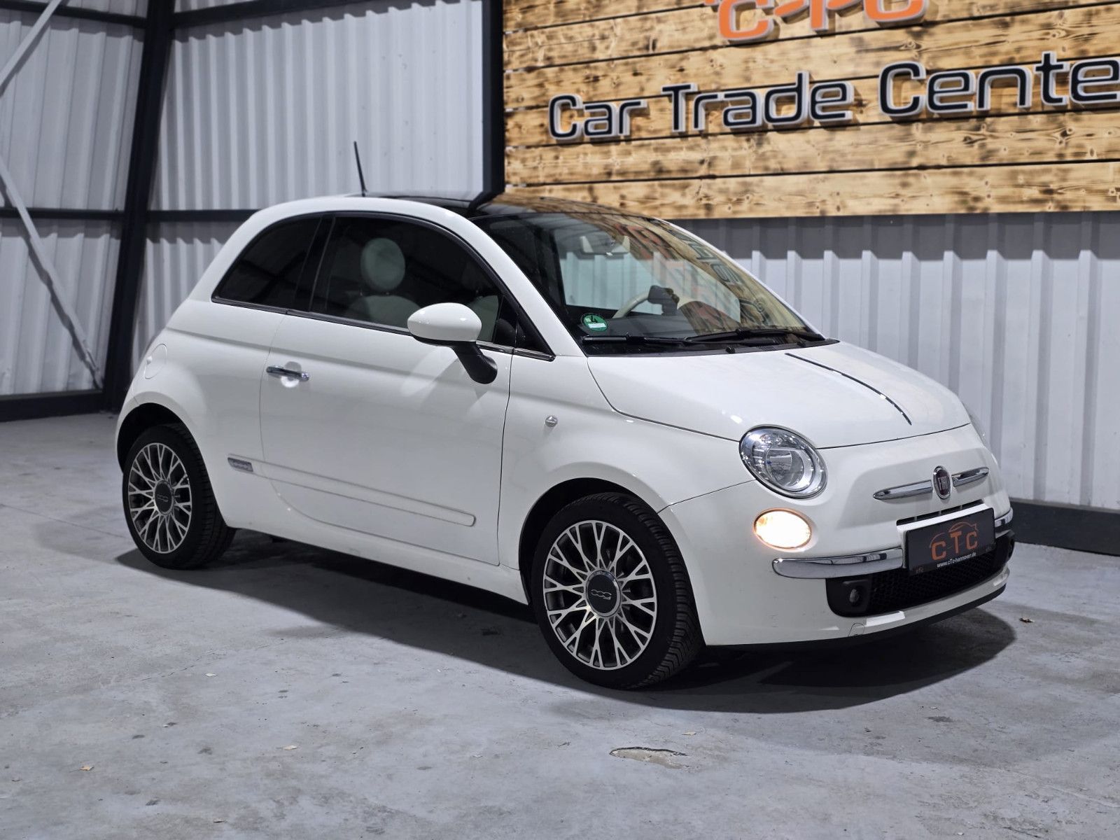Fahrzeugabbildung Fiat 500 Lounge/Klima/Panorama/EURO6/TÜV-NEU/Garantie