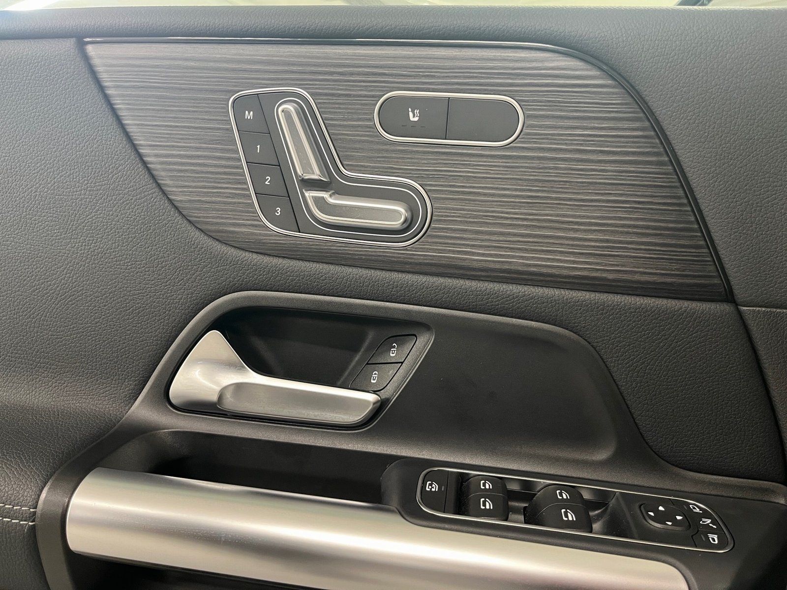 Fahrzeugabbildung Mercedes-Benz B 220 d Progressive Adv.*AHK*Totwink*360*Memory*