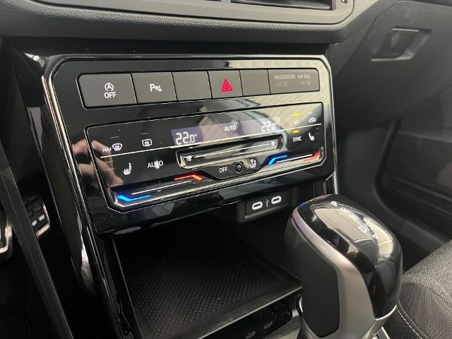 Fahrzeugabbildung Volkswagen T-CROSS 1.0 TSI DSG MOVE LED APP ACC NAVI