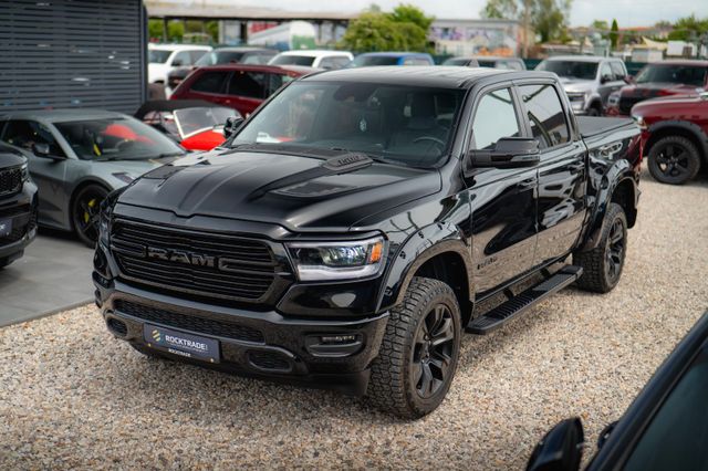 Dodge RAM 5.7 V8 HEMI 4x4 LARAMIE Offroad Night LED