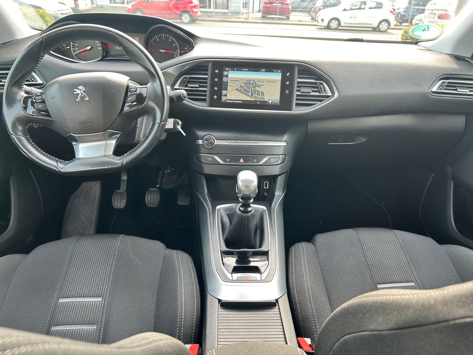 Peugeot 308 Allure 1.6 *1st Hand*Navi*Bluetooth*Xenon*TP
