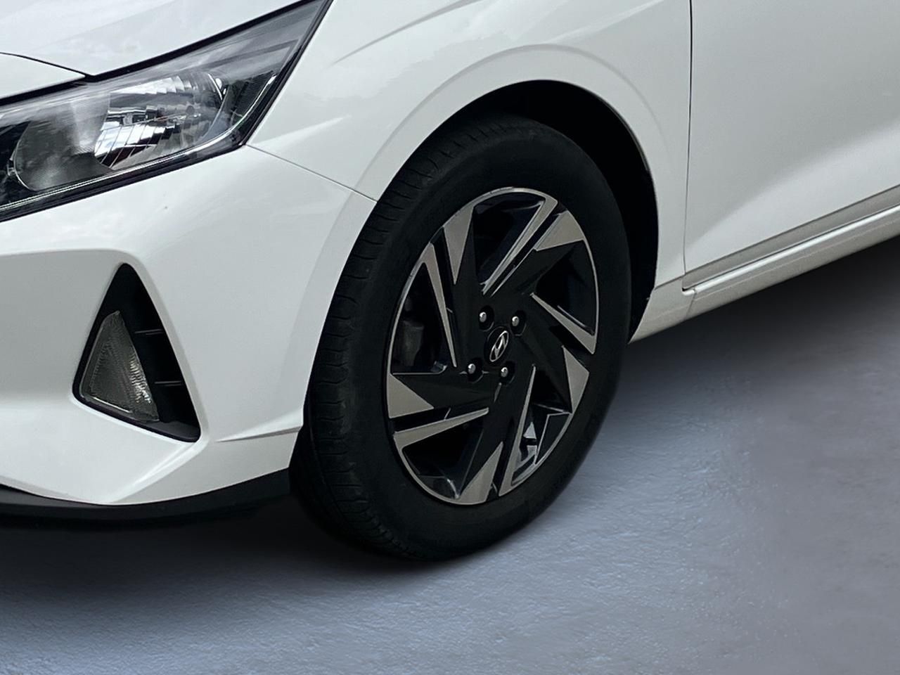 Fahrzeugabbildung Hyundai i20 INTRO KLIMAA*ZV*USB*LM*