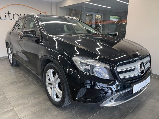 Mercedes-Benz GLA 220 CDI / d 4Matic Urban*AUT./Navi/Leder/ALU