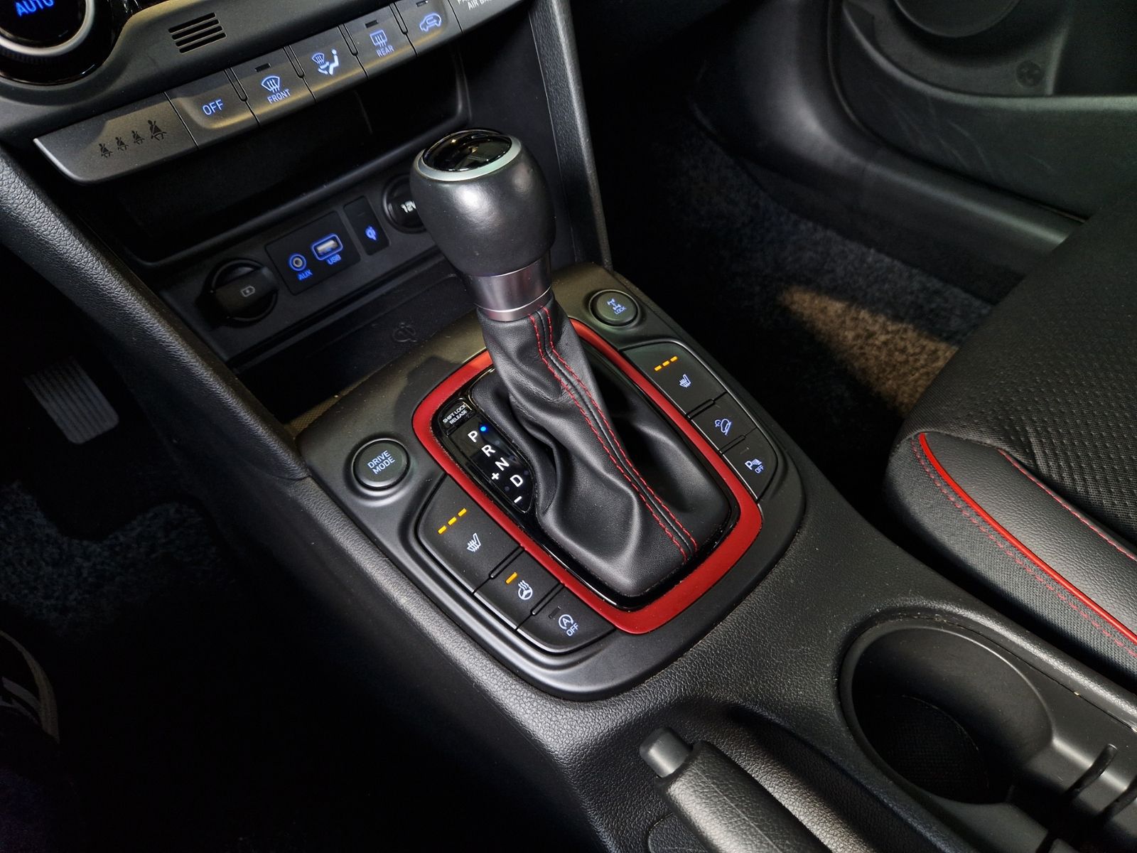 Fahrzeugabbildung Hyundai KONA Style 4WD LED NAVI ALU