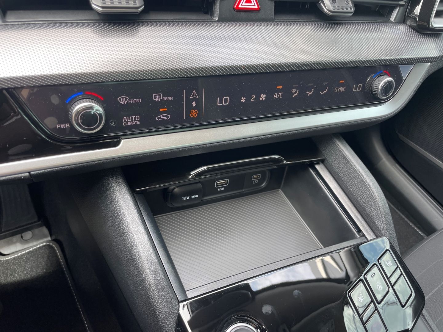 Fahrzeugabbildung Kia Sportage Ultimate Mild-Hybrid LED Kamera Lichtas