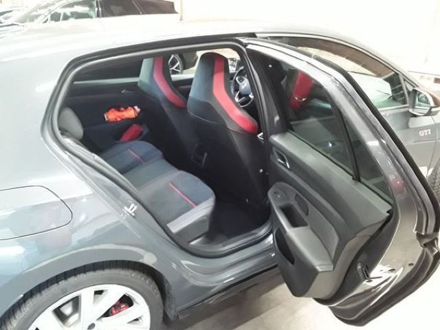 Volkswagen Golf - Bild 7