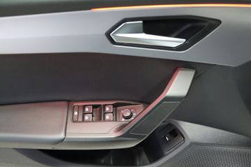 Seat Leon Sportstourer FR AHK Pano Navi LED Kamera