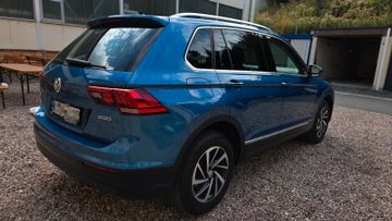Volkswagen Tiguan - 4