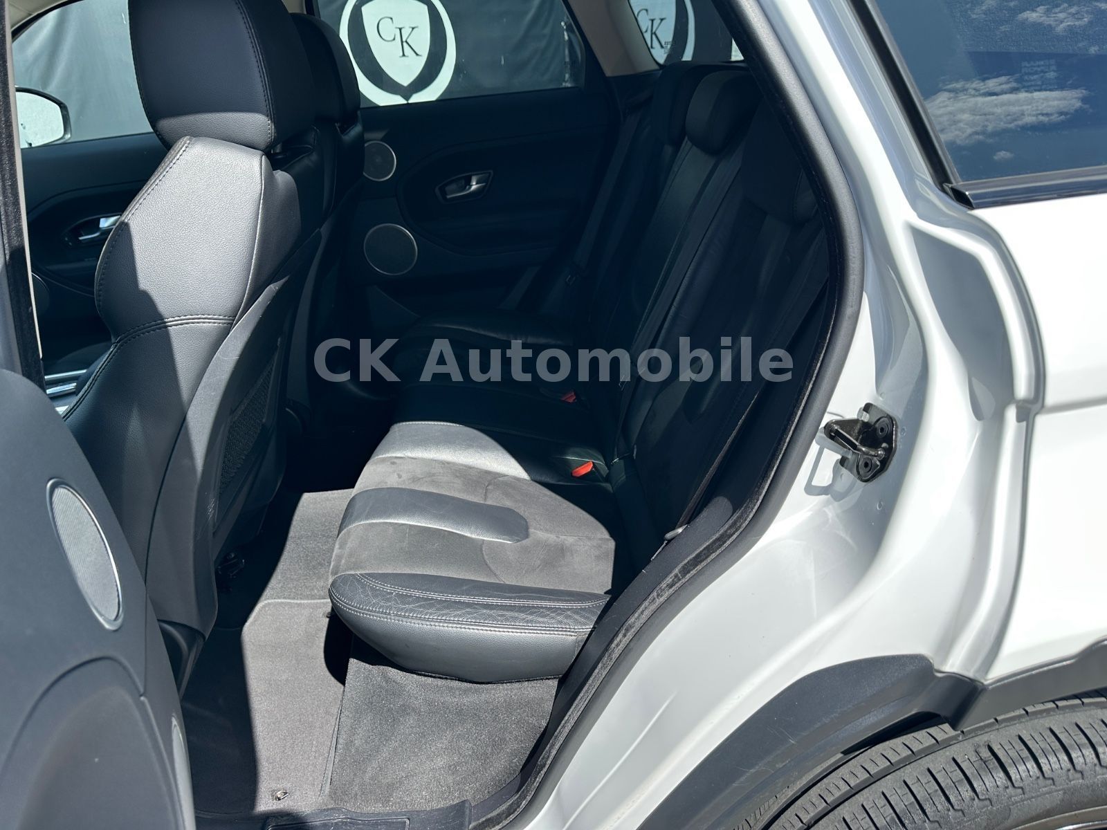 Fahrzeugabbildung Land Rover Range Rover Evoque Pure/Navi/Kamera/PDC