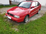 Volkswagen VW Polo Classic - Volkswagen Polo Classic mit Benzin-Antrieb