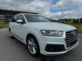 Audi Q7 3.0 TDI quattro Automatik "3x S Line" 1.Hand" - Audi Q7: Auto