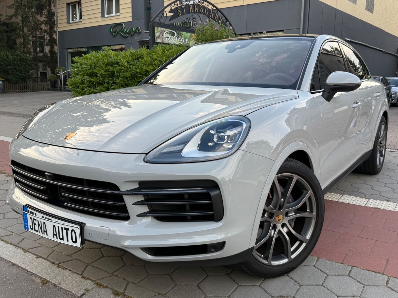Porsche Cayenne Coupe Platinum Edition foto 3