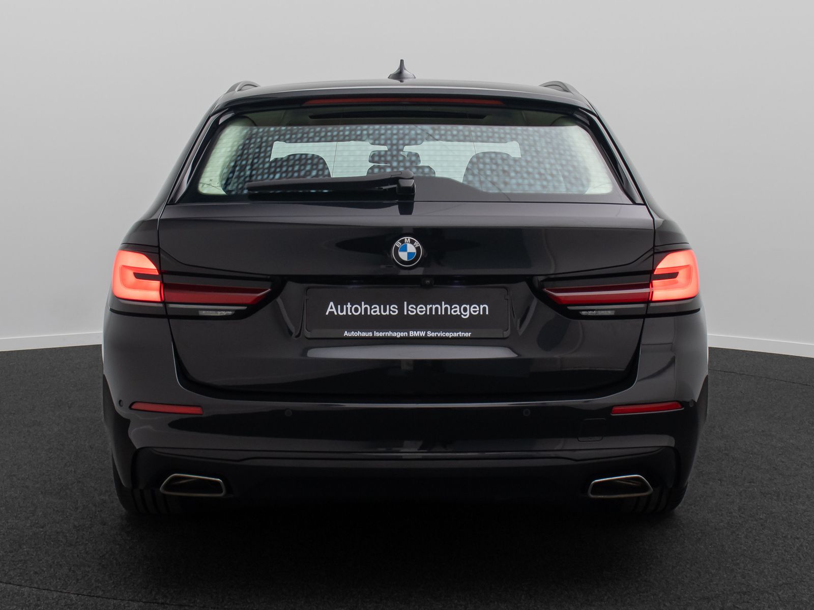 Fahrzeugabbildung BMW 540d xD ACC Laser HUD DAB Panorama H/K Belüftung