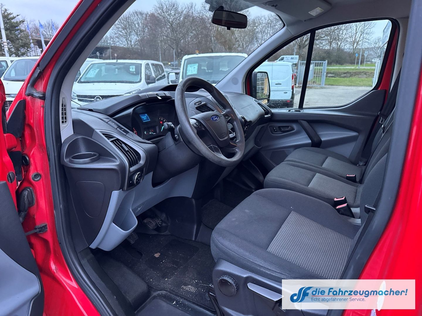 Fahrzeugabbildung Ford Transit Custom Tourneo 300 L1 *1977