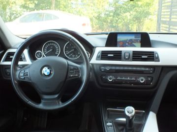 BMW 318 - 11