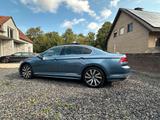 Volkswagen Passat Lim. Highline BMT/Start-Stopp DSG R-line - Volkswagen Passat: Standheizung