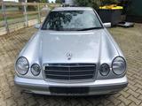 Mercedes-Benz E 200 (W210) Bastlerauto - Mercedes-Benz E 200: Limousine, W210
